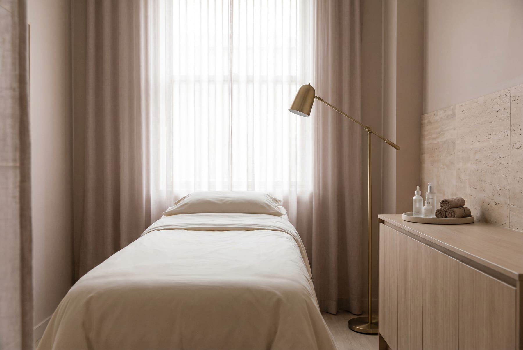 Treatment room at Glamour Beauty